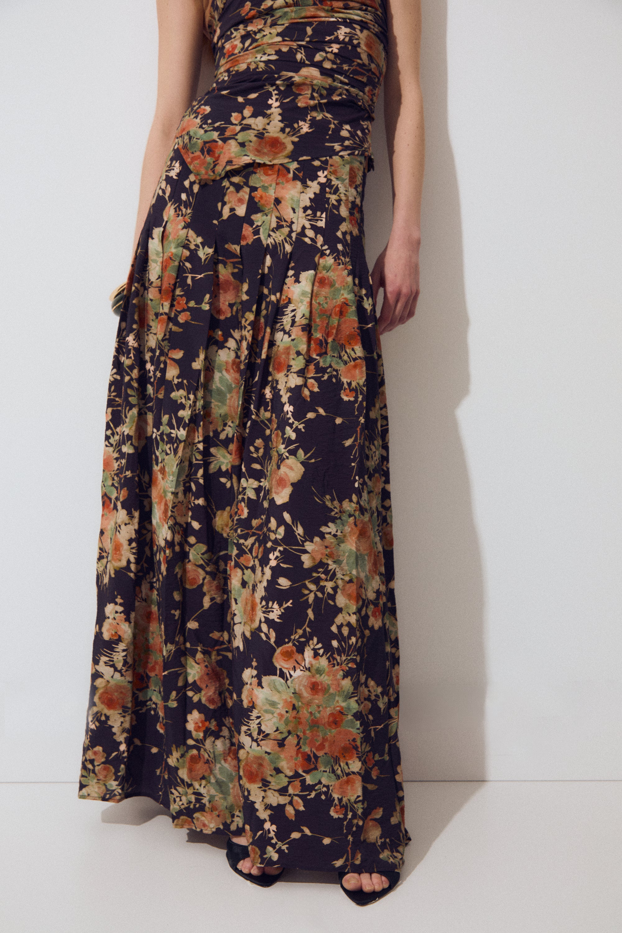 Marianne Skirt, Dark Romance Print
