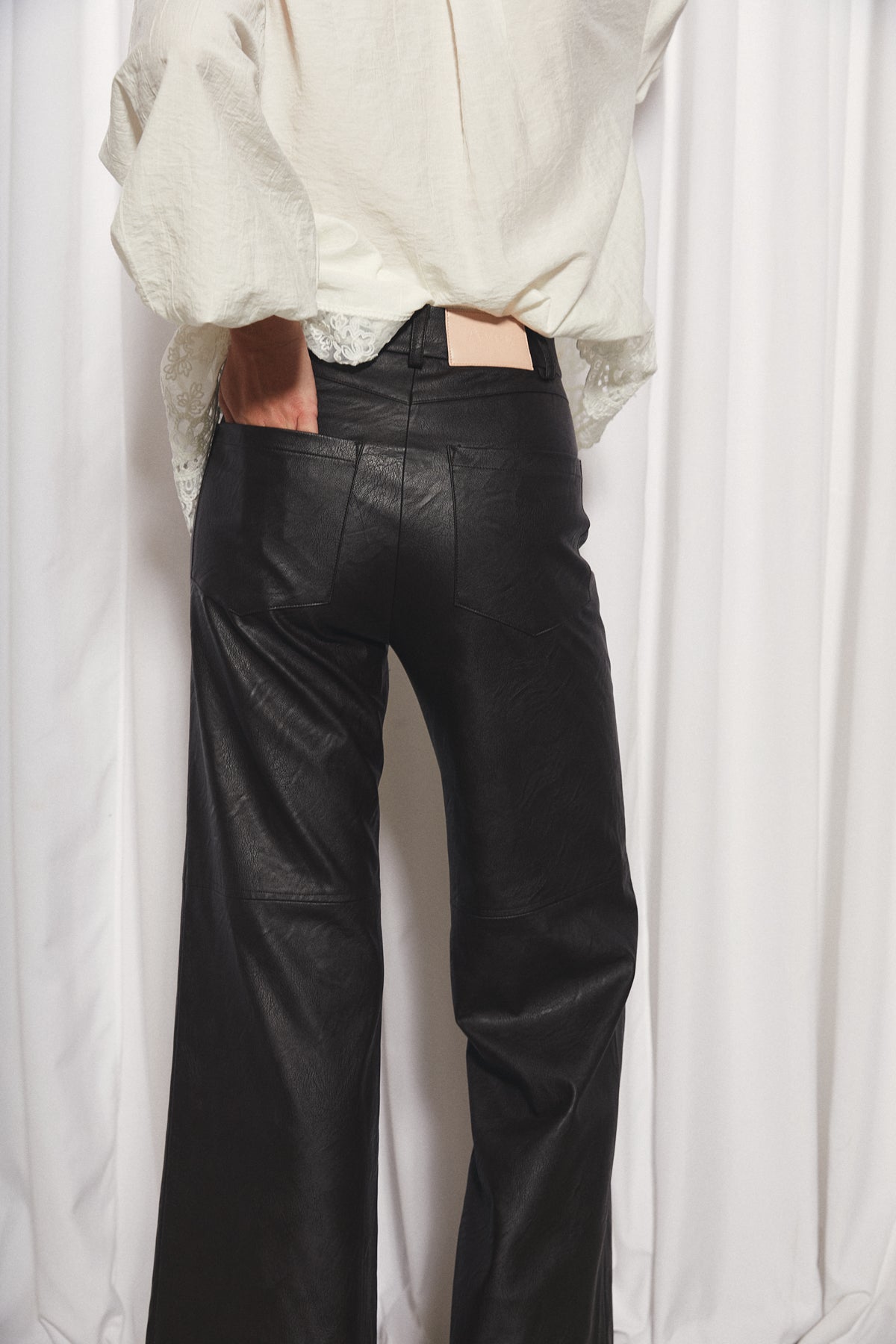 Jasper Pants, Darkwood