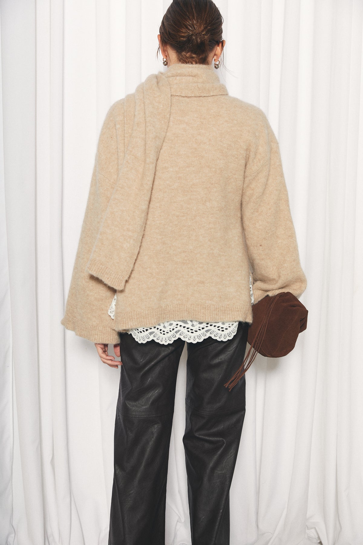 Nour Sweater Scarf, Beige