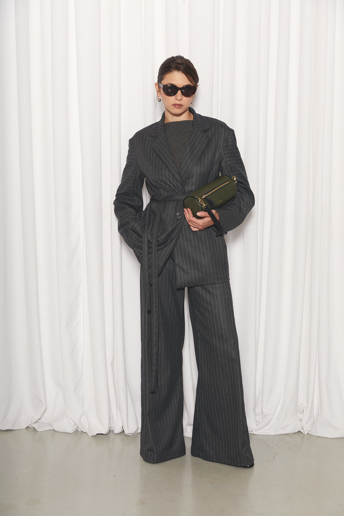 Sophie Pants, Diplomatic Grey