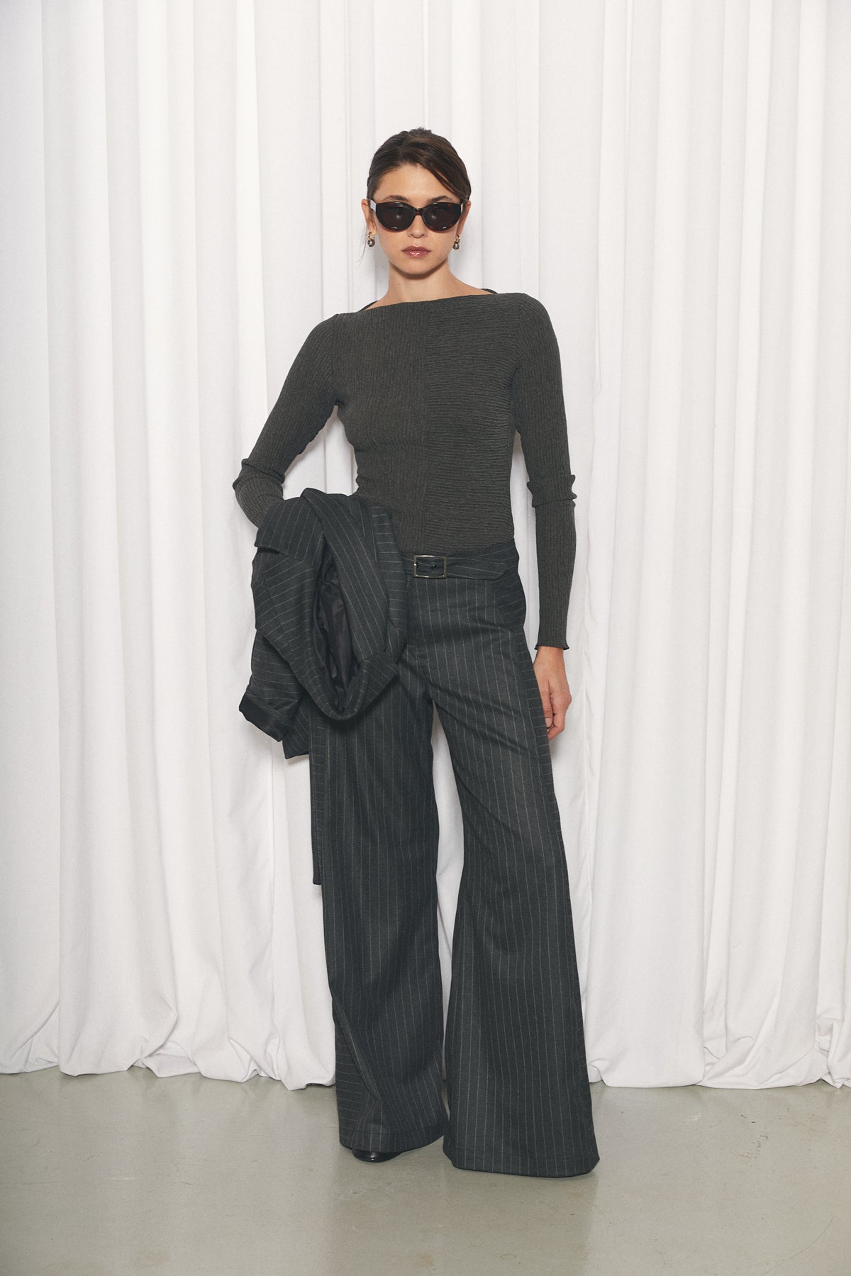 Sophie Pants, Diplomatic Grey
