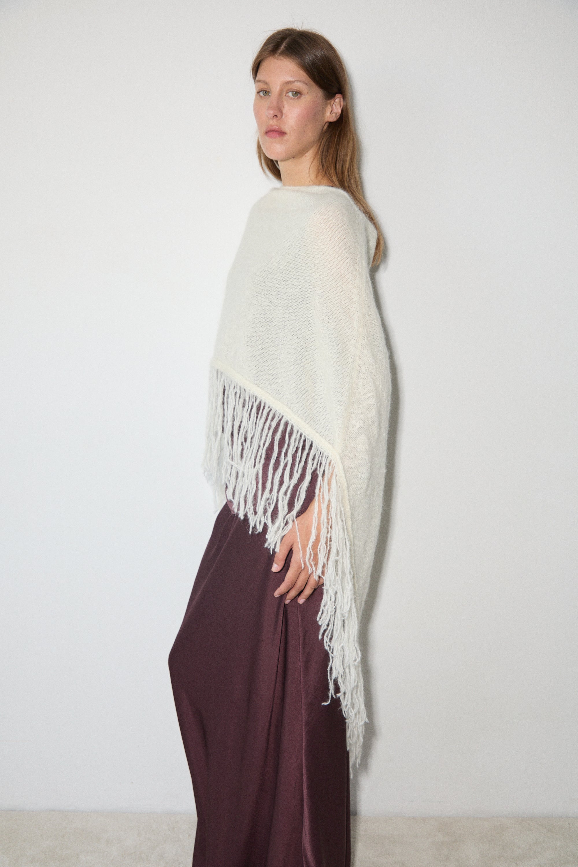 Lucy Shawl, Off White