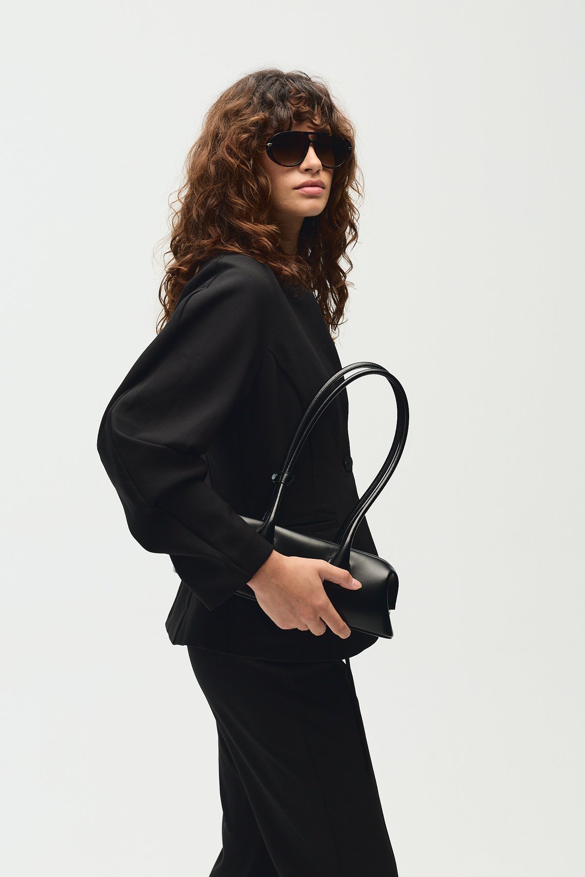 Remy Blazer, Black