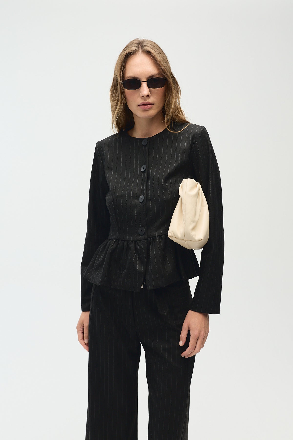 Anouk Blazer, Navy Diplomatic
