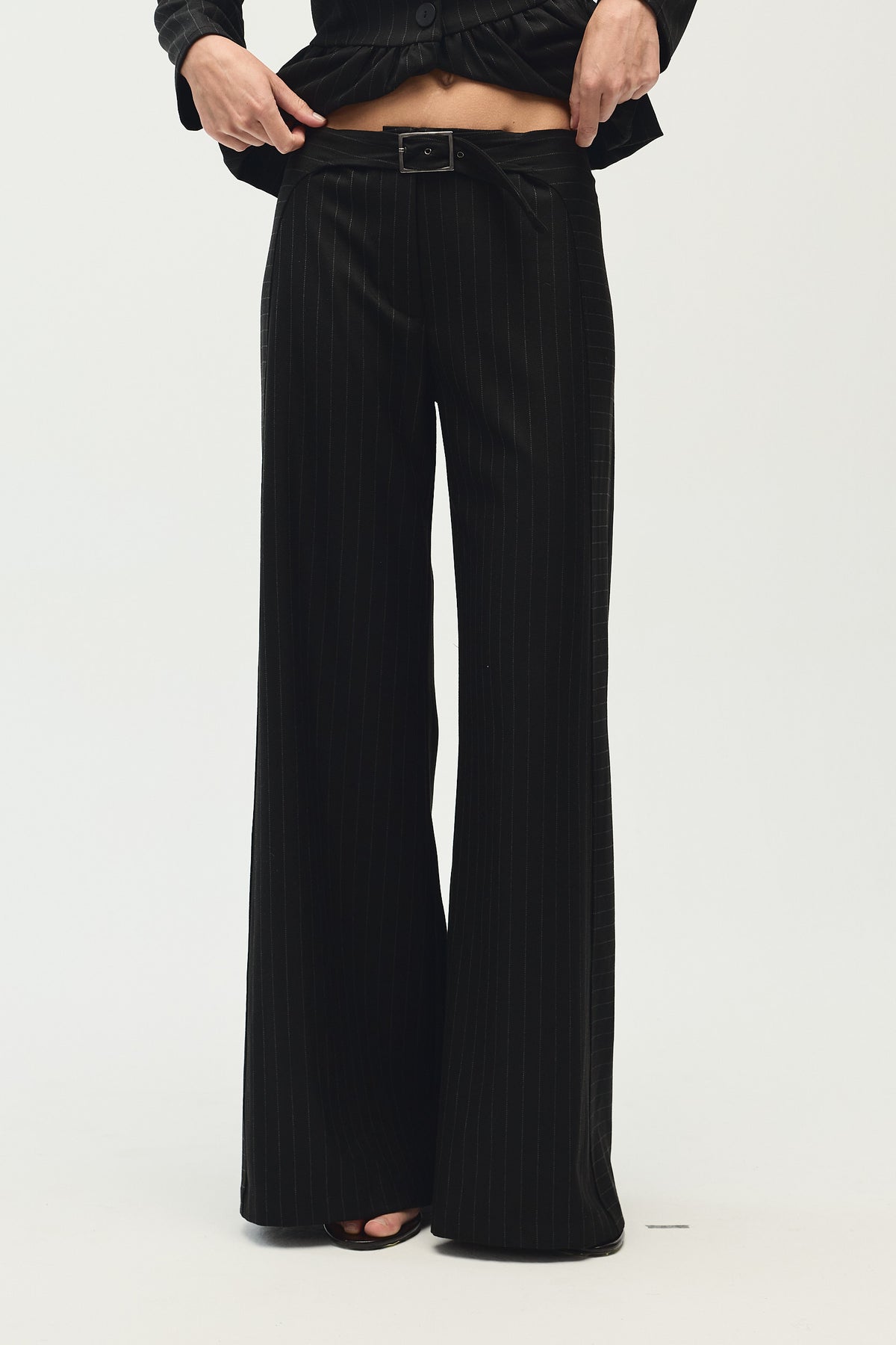 Sophie Pants, Navy Diplomatic