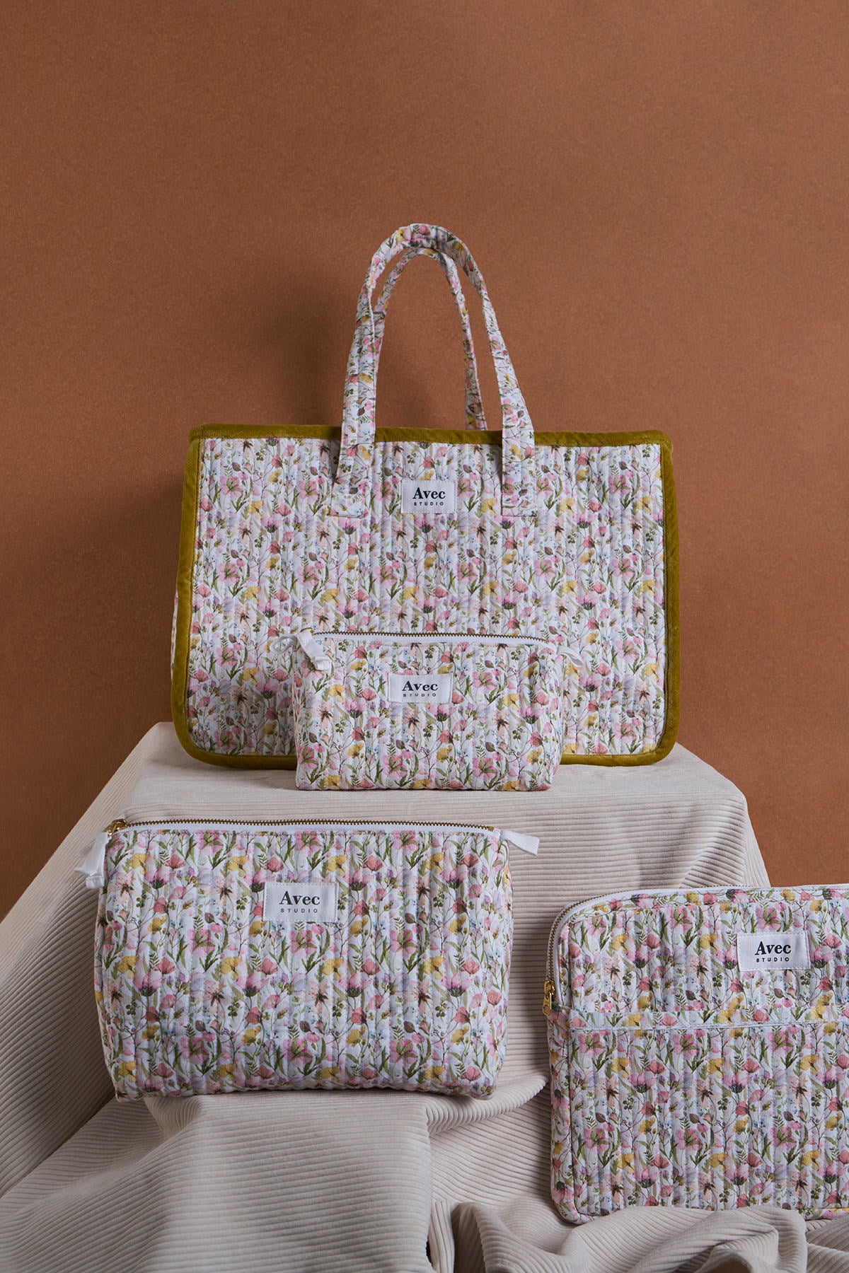 Travel Bag, Spring Flowers