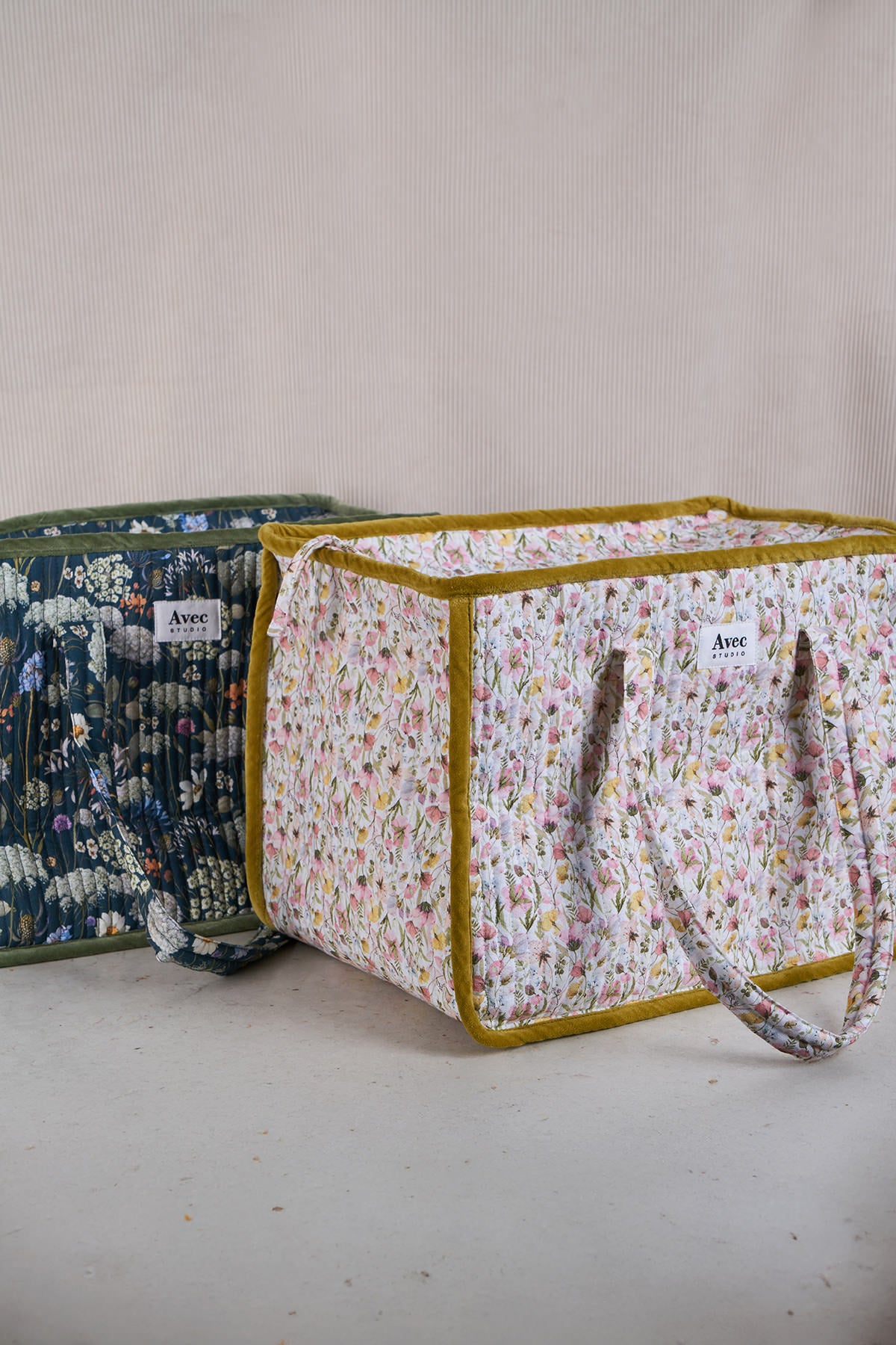 Travel Bag, Spring Flowers