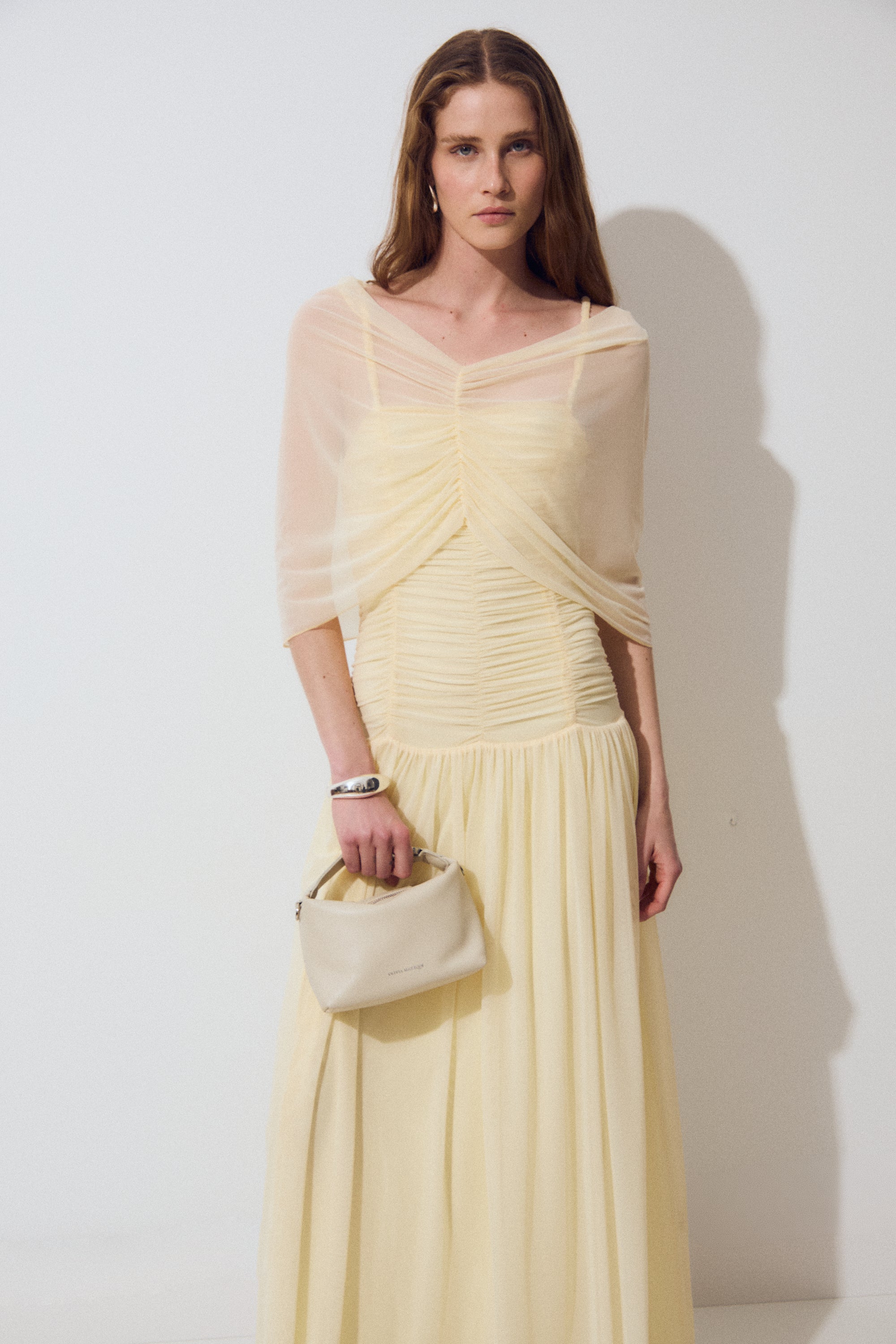 Chal Aura, Pale Banana