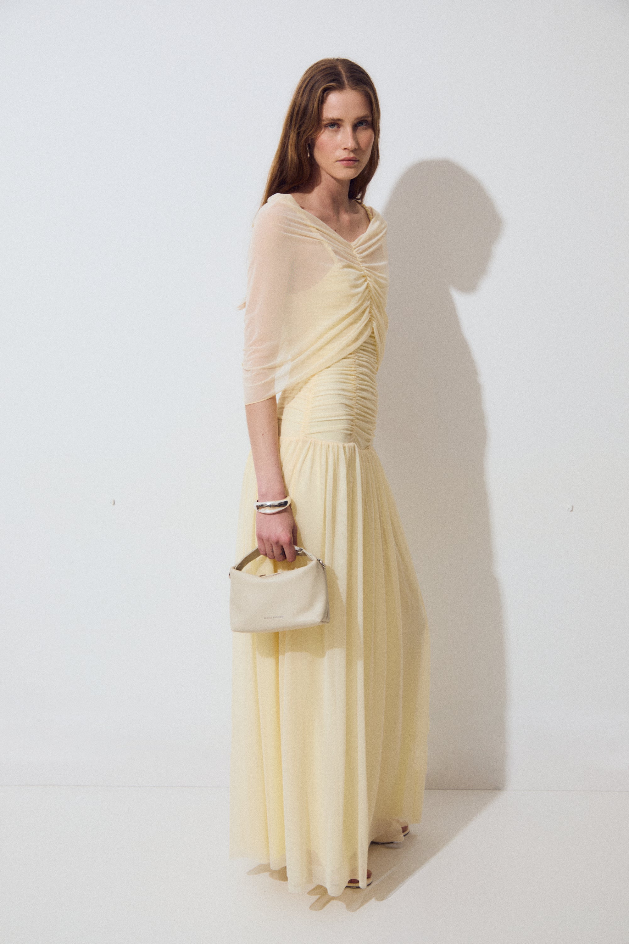 Chal Aura, Pale Banana