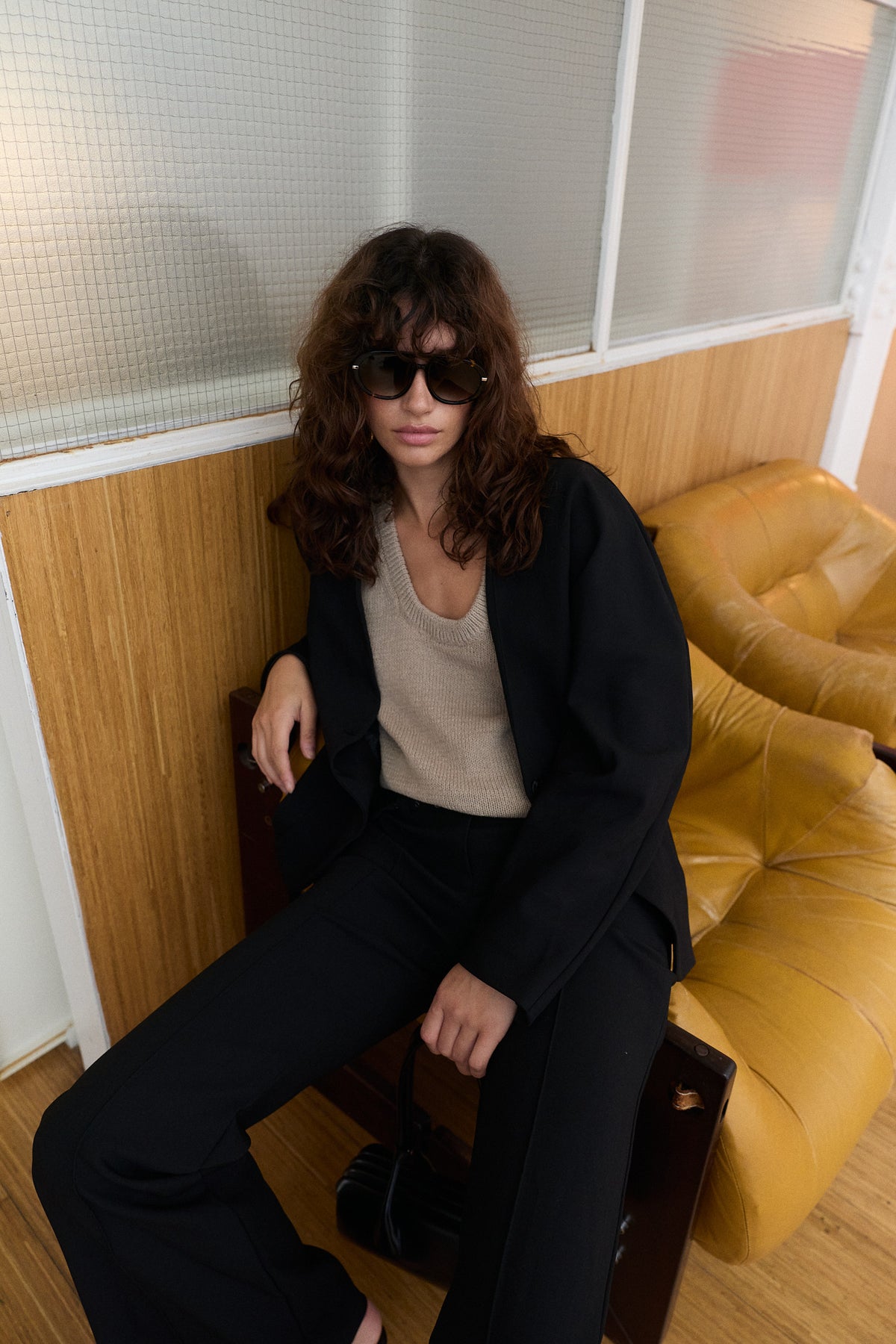 Remy Blazer, Black
